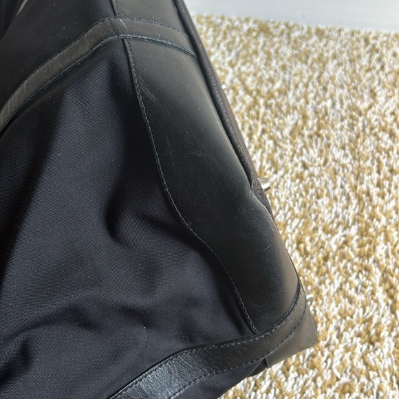 Coach - Picture 9 of 14